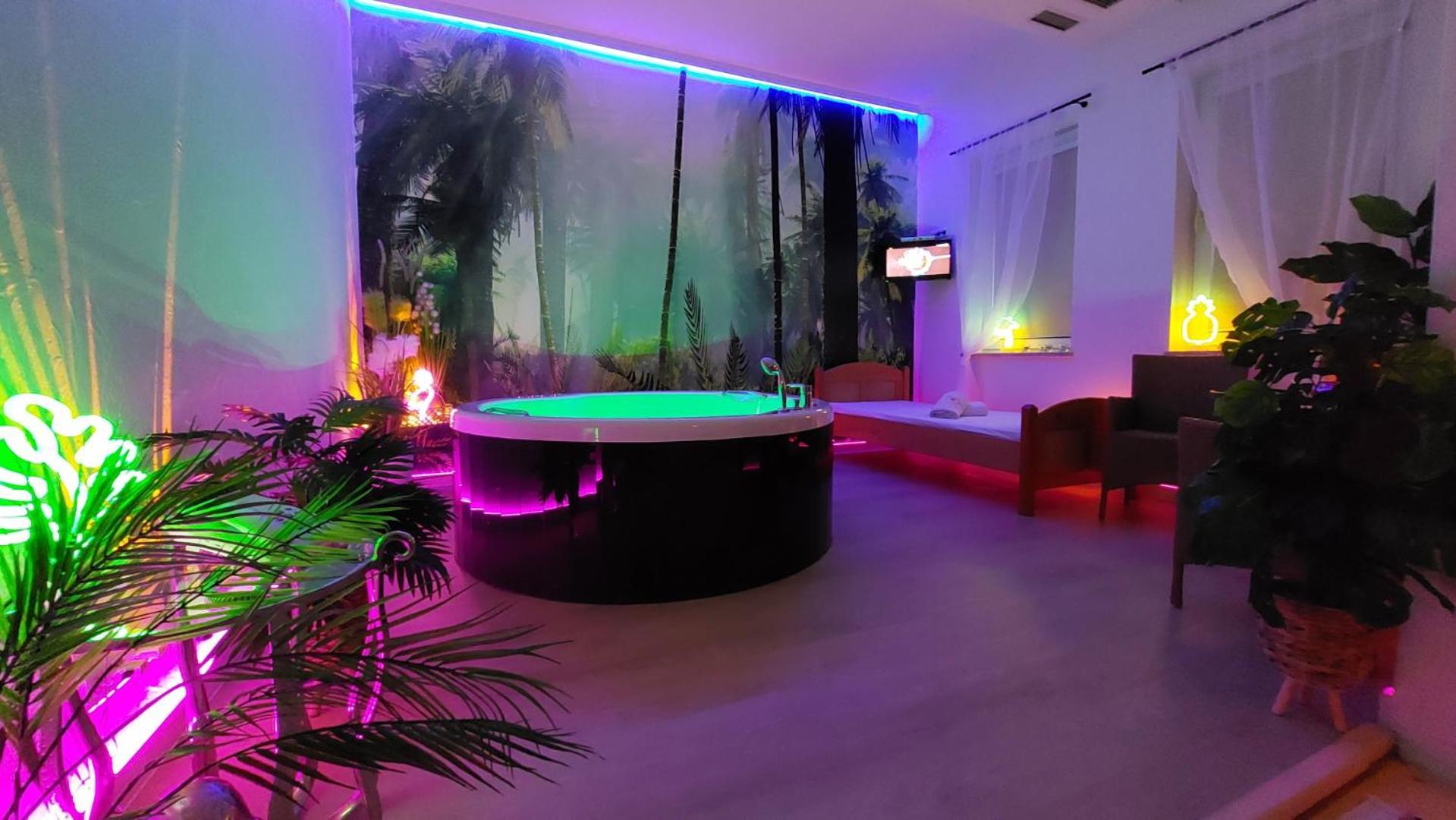 Hotel Krak Myślenice Buitenkant foto