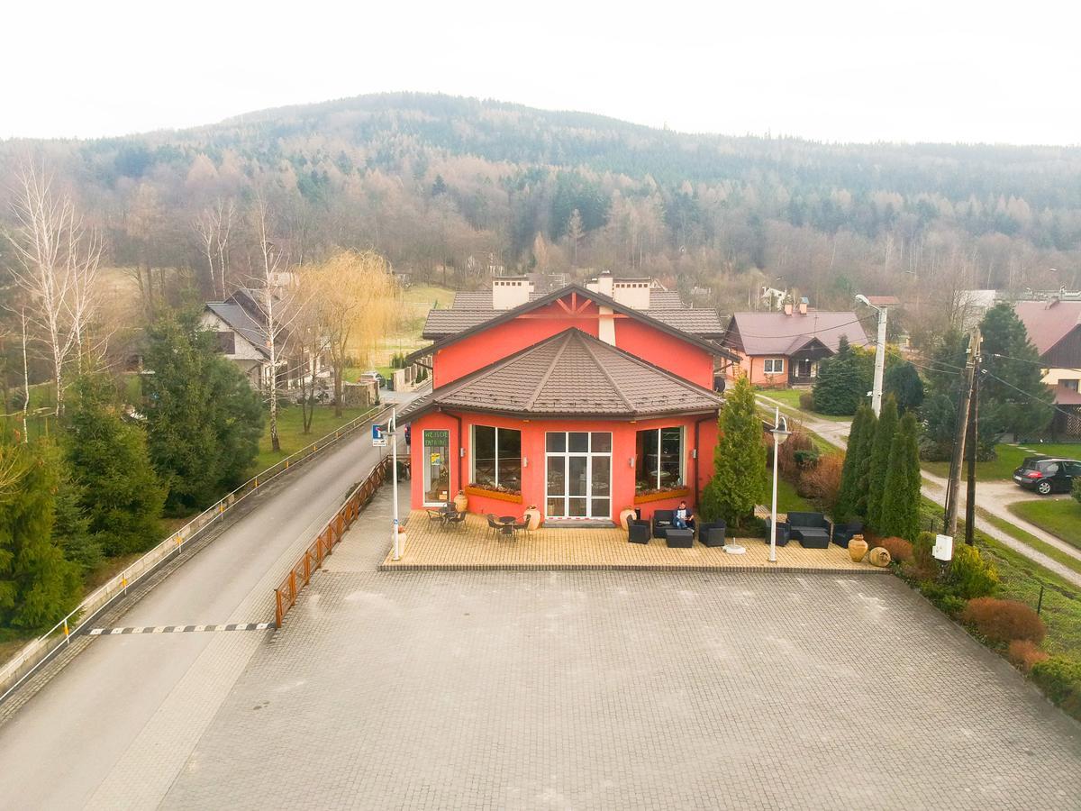 Hotel Krak Myślenice Buitenkant foto