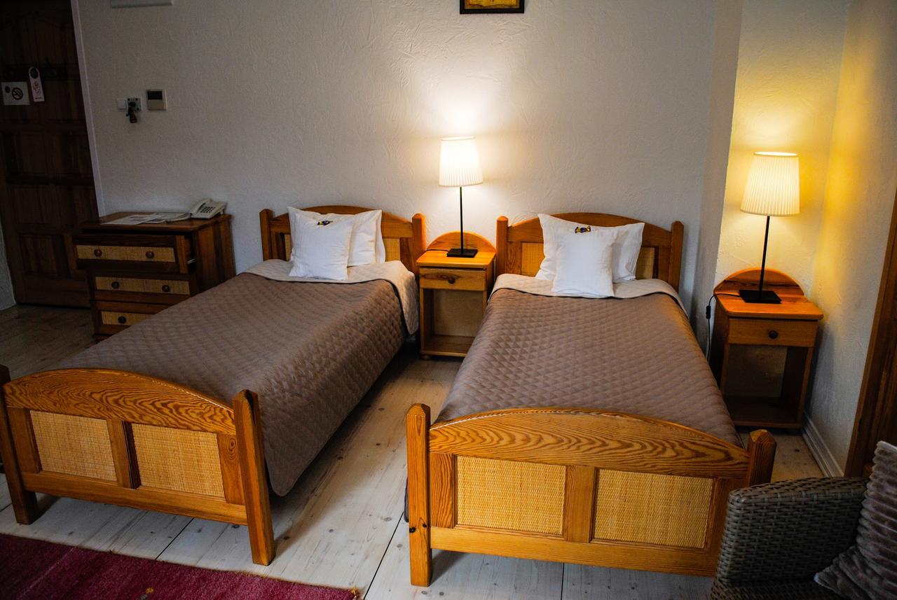 Hotel Krak Myślenice Buitenkant foto