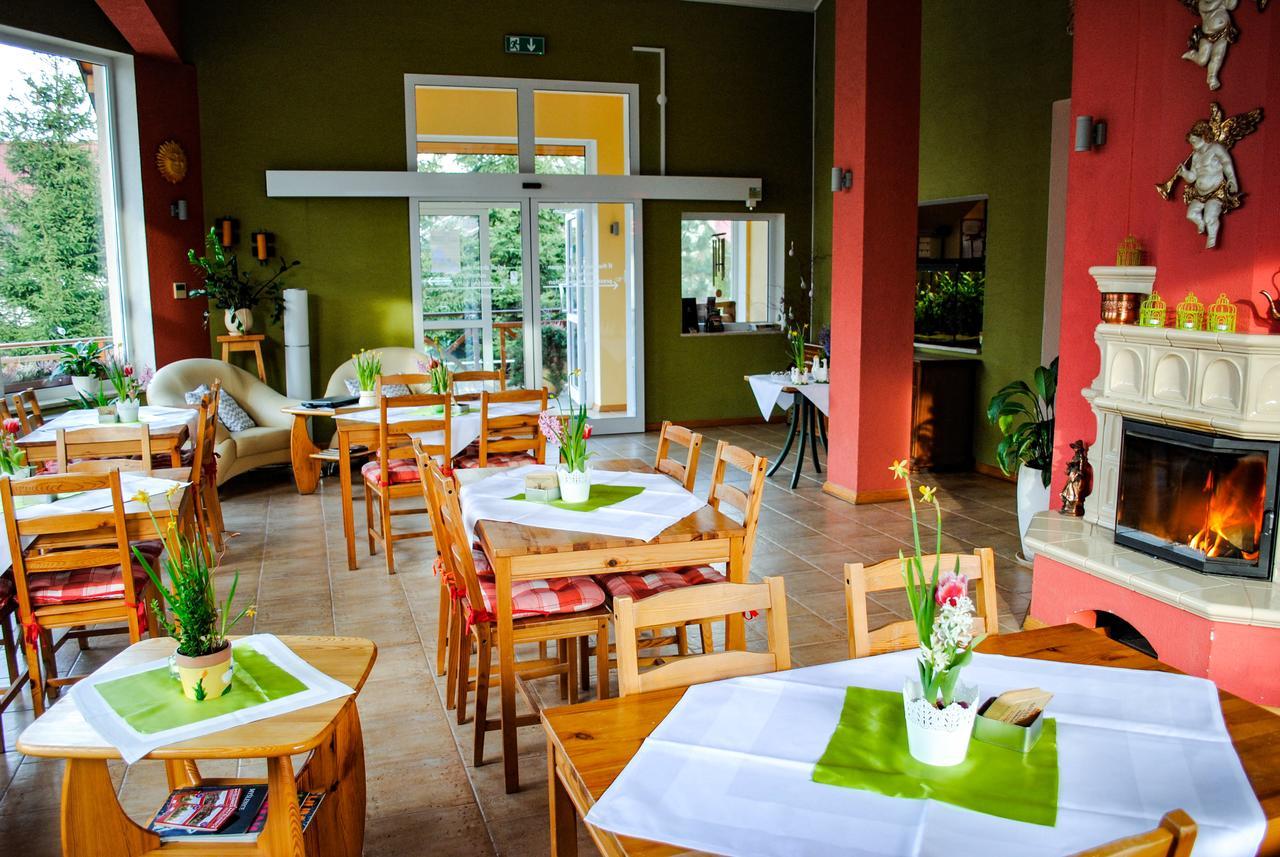 Hotel Krak Myślenice Buitenkant foto