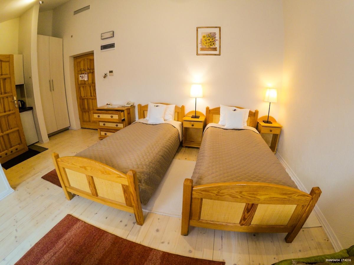 Hotel Krak Myślenice Buitenkant foto