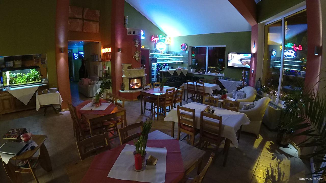 Hotel Krak Myślenice Buitenkant foto