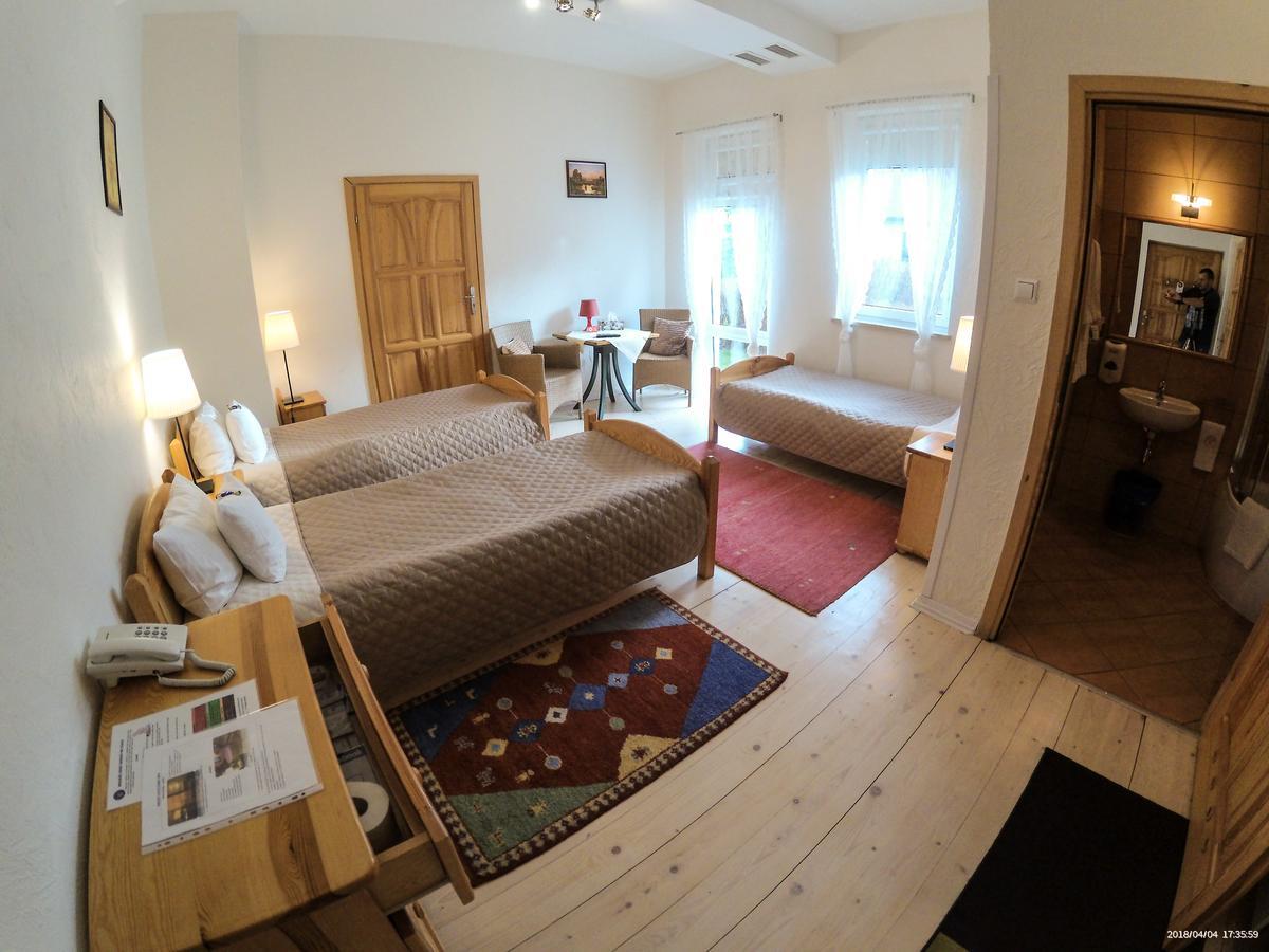 Hotel Krak Myślenice Buitenkant foto