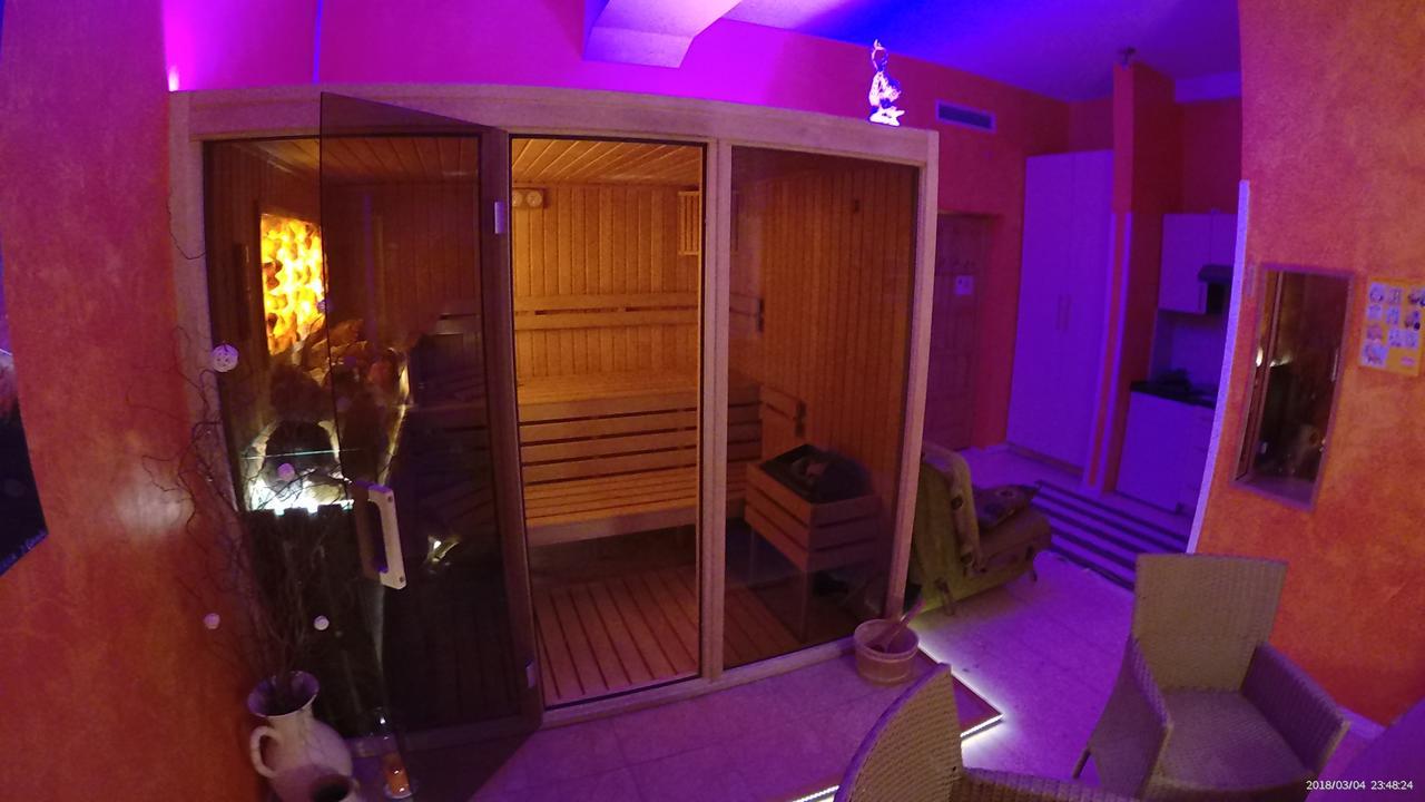 Hotel Krak Myślenice Buitenkant foto